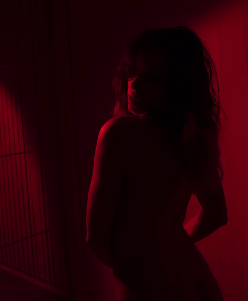 boudoir photography using red lighting